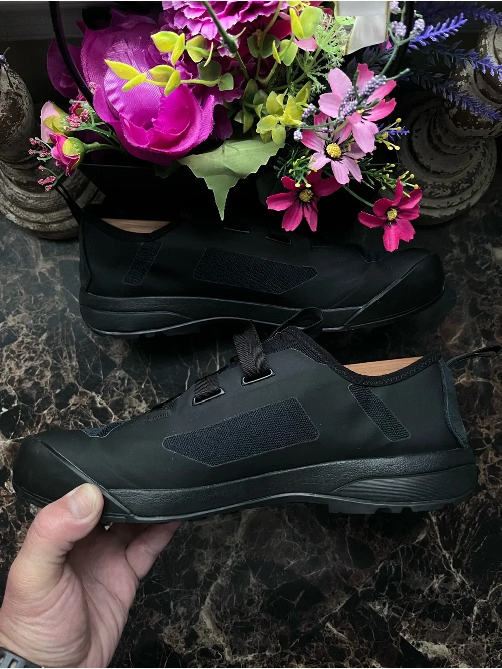Arc'Teryx Arakys Approach  Athletic/Lifestyle Shoes  Size 10 Men/11.5 Women